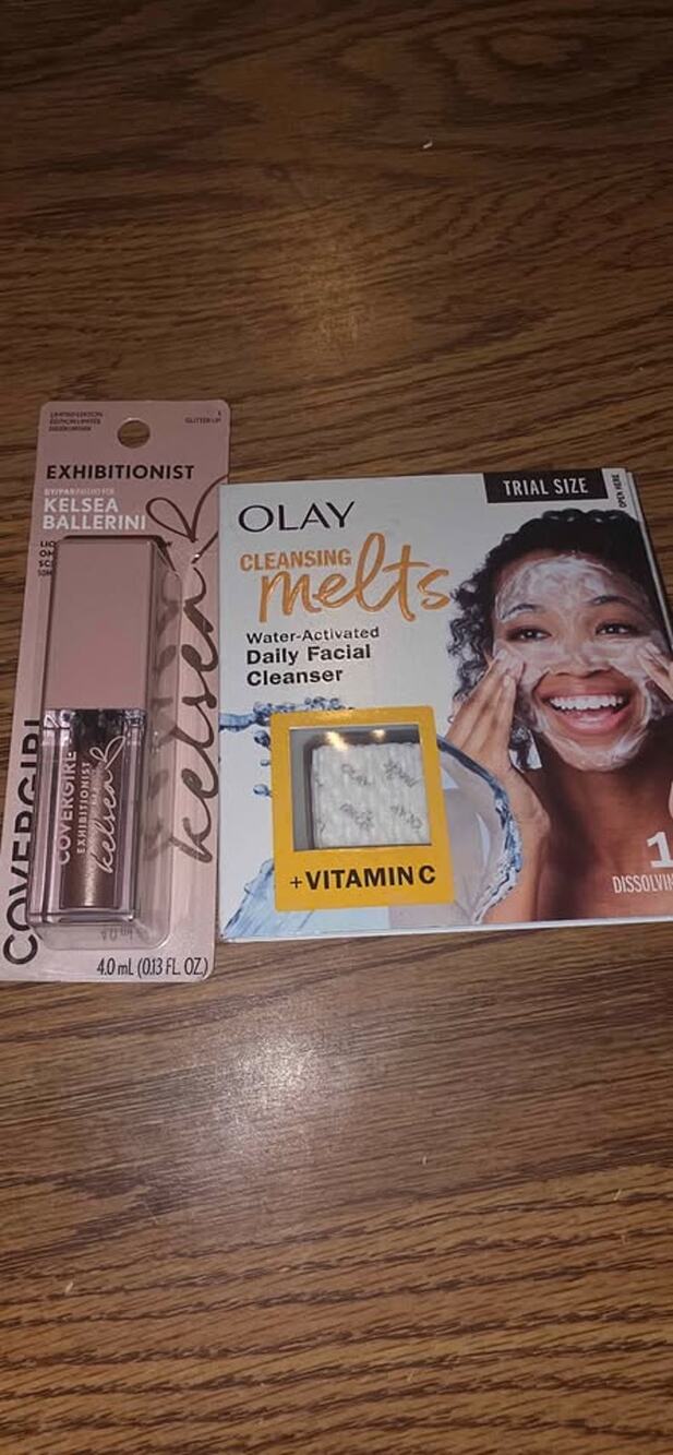 New Covergirl Exhibitionist Liquid Glitter Eyeshadow & Olay Cleansing Melts